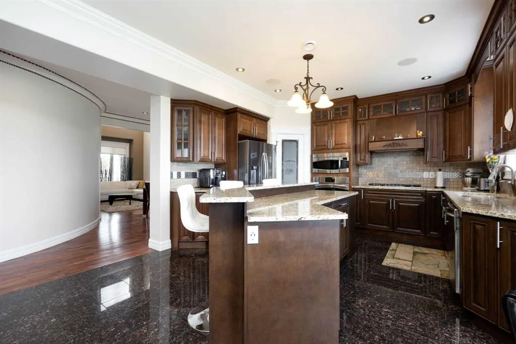 340 Fireweed Crescent