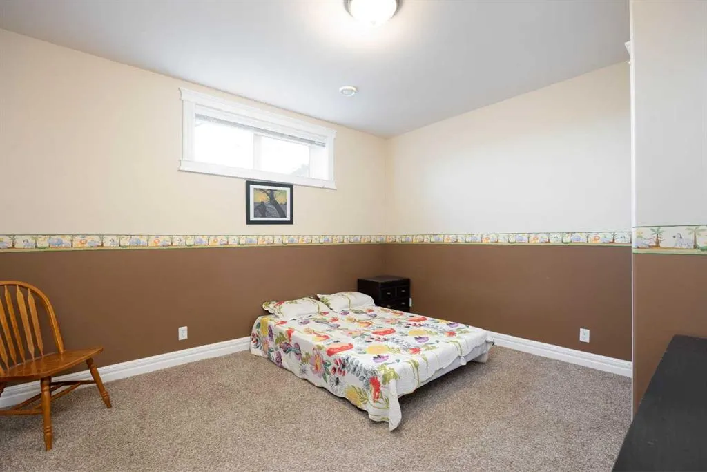 340 Fireweed Crescent