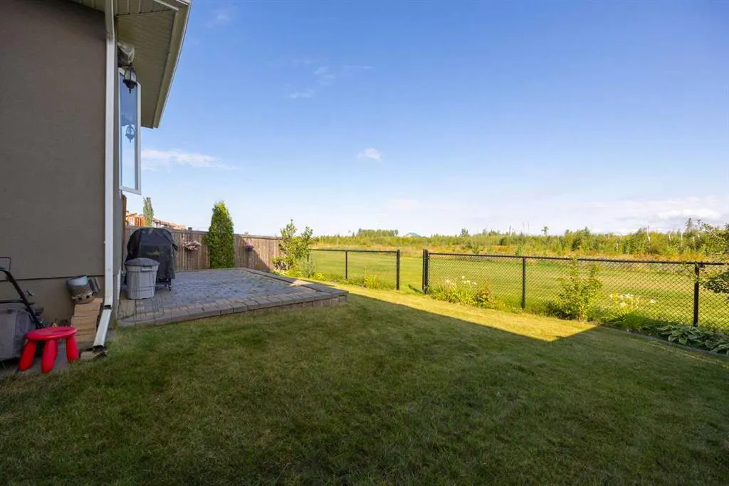 340 Fireweed Crescent