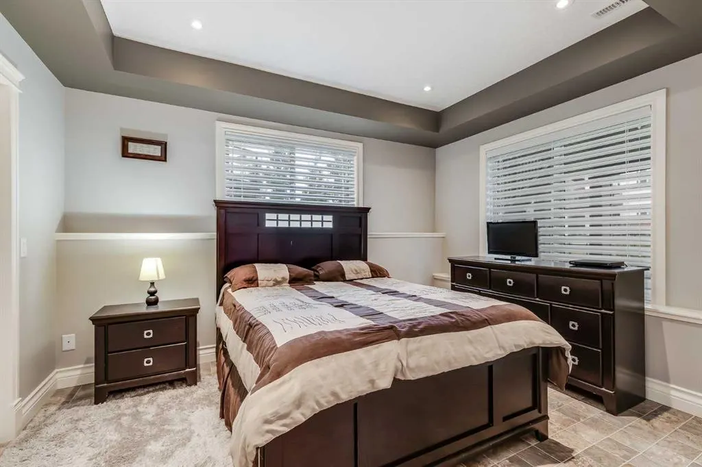 14 Prairie Springs Cove SW