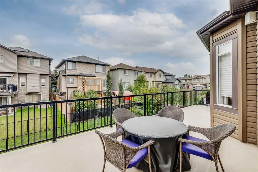14 Prairie Springs Cove SW