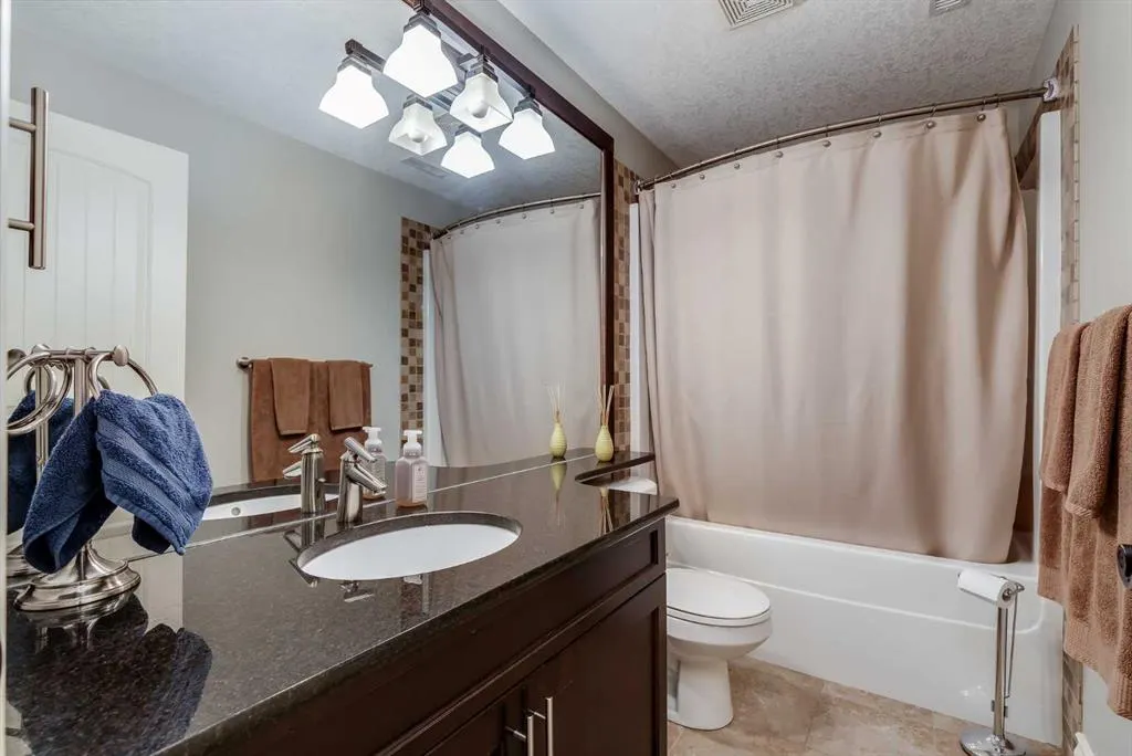 14 Prairie Springs Cove SW