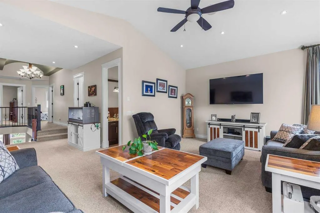 14 Prairie Springs Cove SW