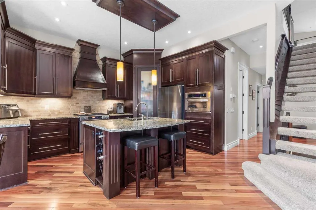 14 Prairie Springs Cove SW