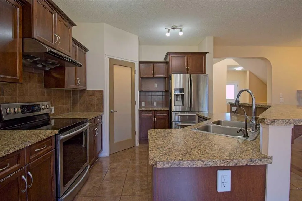 109 Bridlerange Place SW