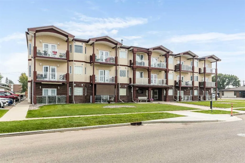105 Main Street S, #102