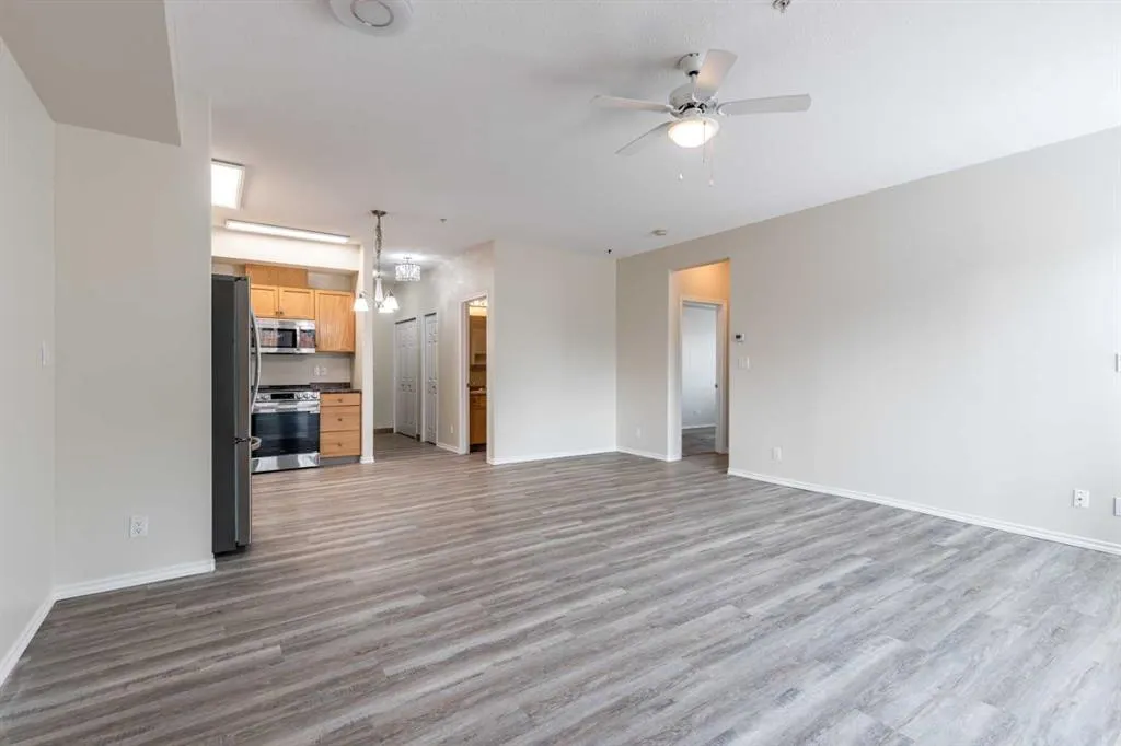 105 Main Street S, #102