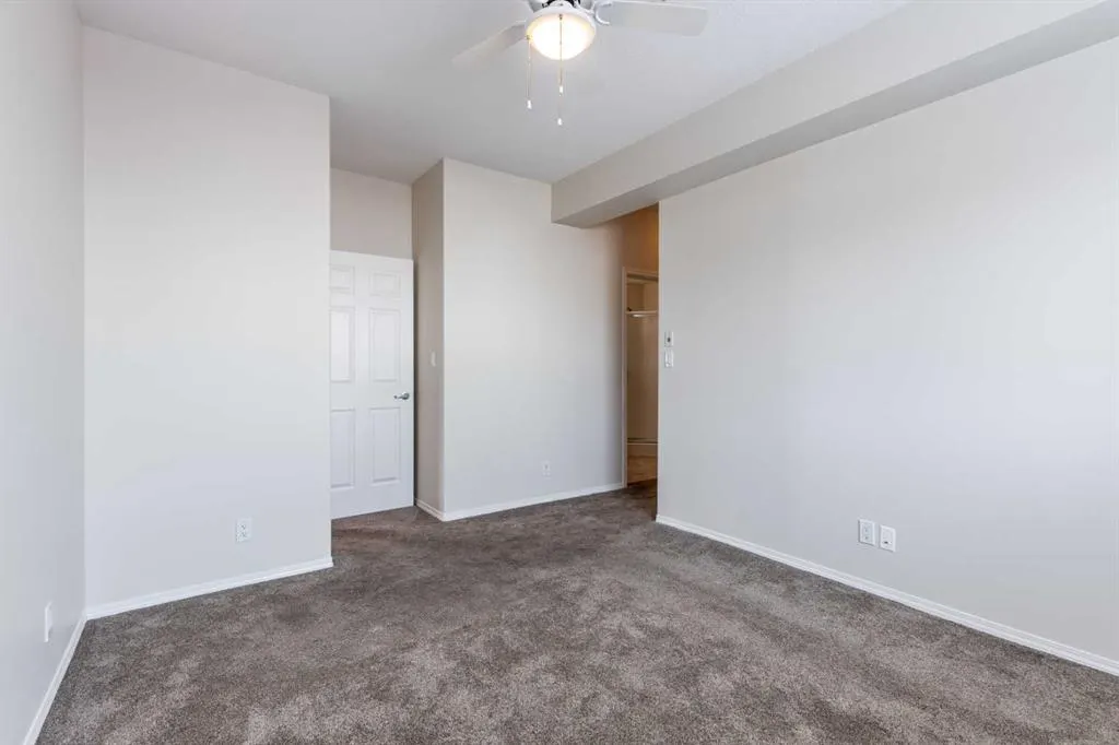 105 Main Street S, #102