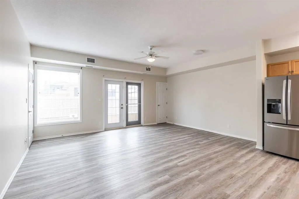105 Main Street S, #102