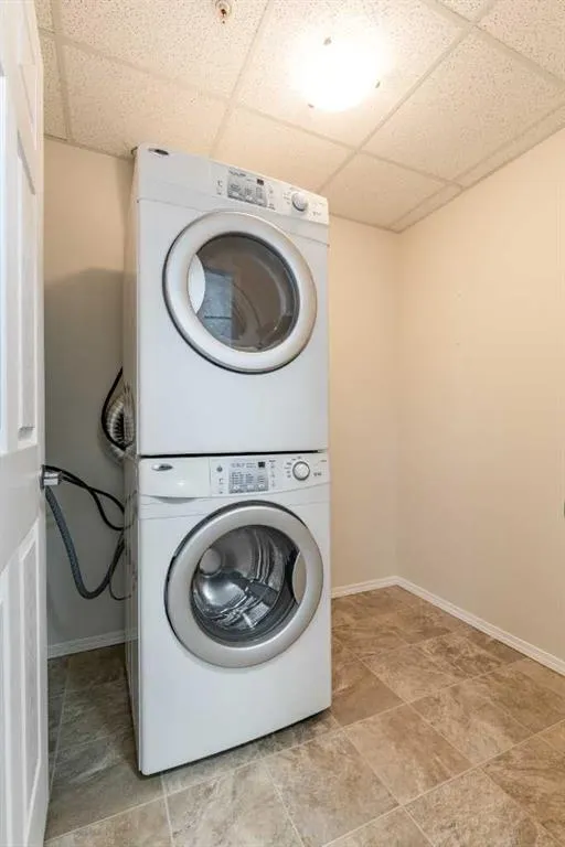 105 Main Street S, #102