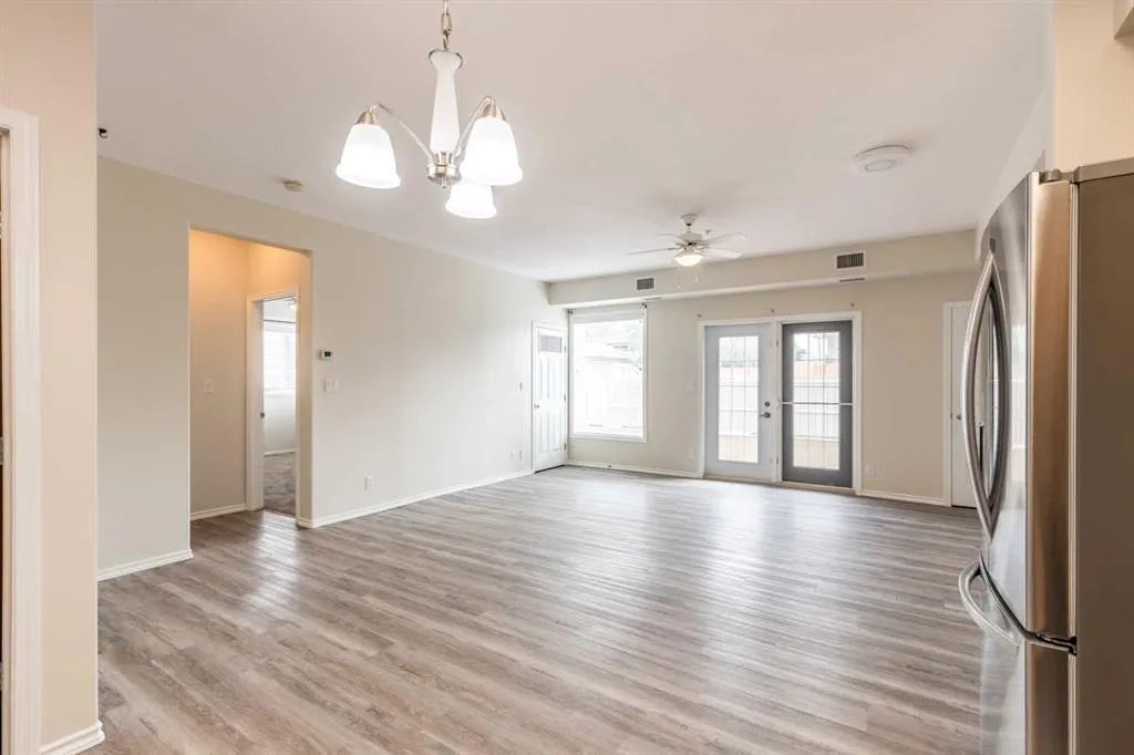105 Main Street S, #102