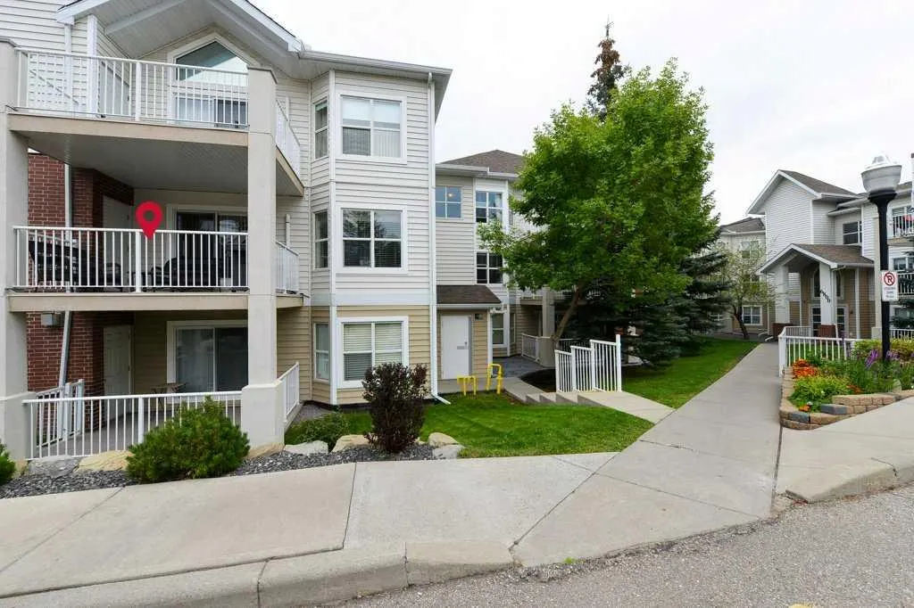 6800 Hunterview Drive NW, #215