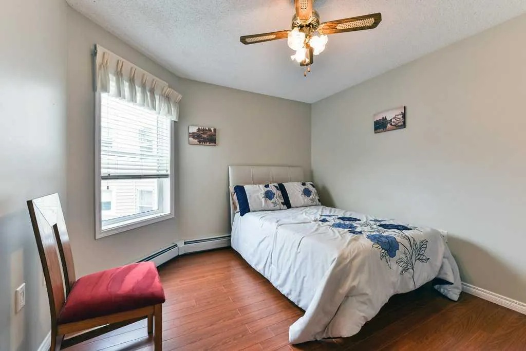 6800 Hunterview Drive NW, #215