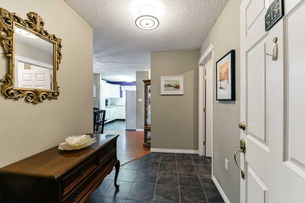 6800 Hunterview Drive NW, #215