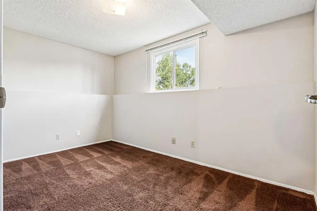 101 Sabrina Way SW