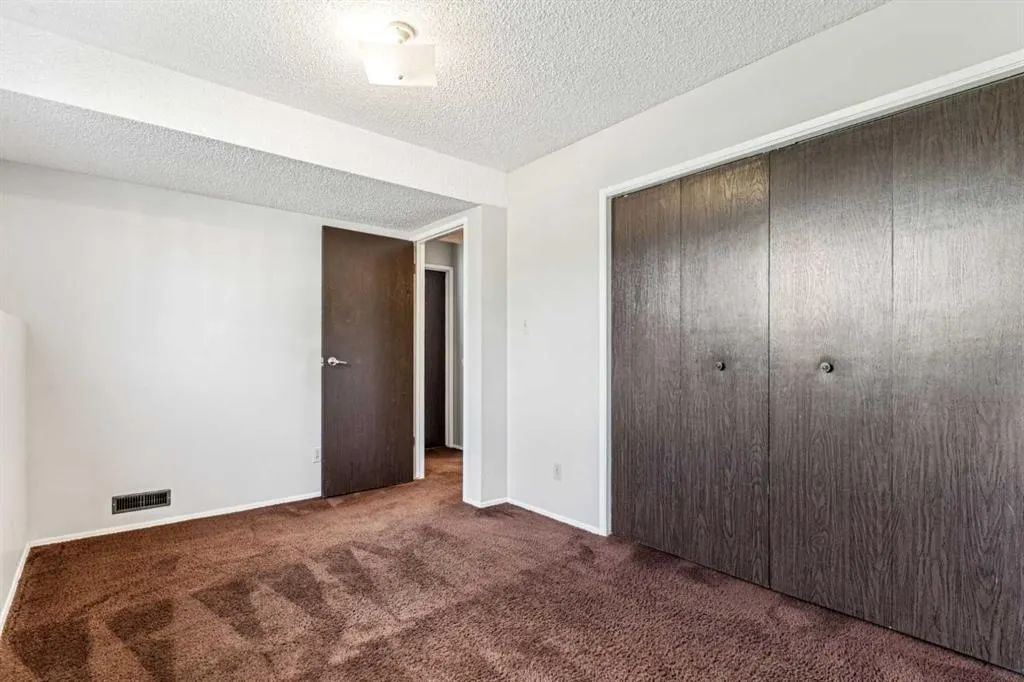 101 Sabrina Way SW