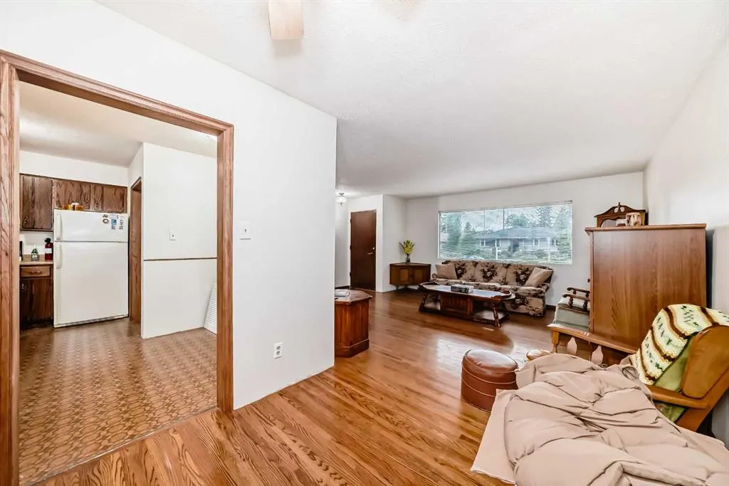 51 Ferncliff Crescent SE