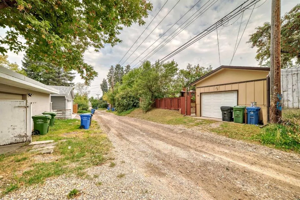 51 Ferncliff Crescent SE