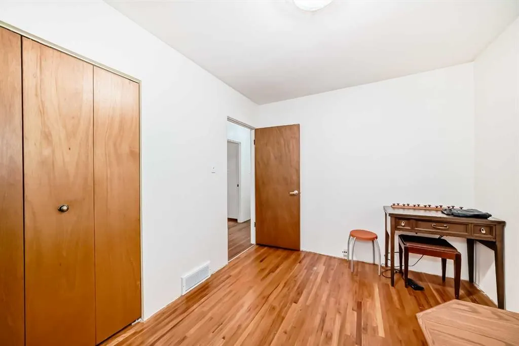 51 Ferncliff Crescent SE