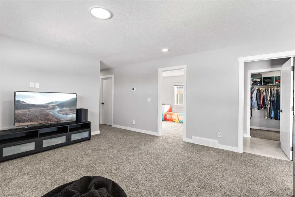 263 Chelsea Heath