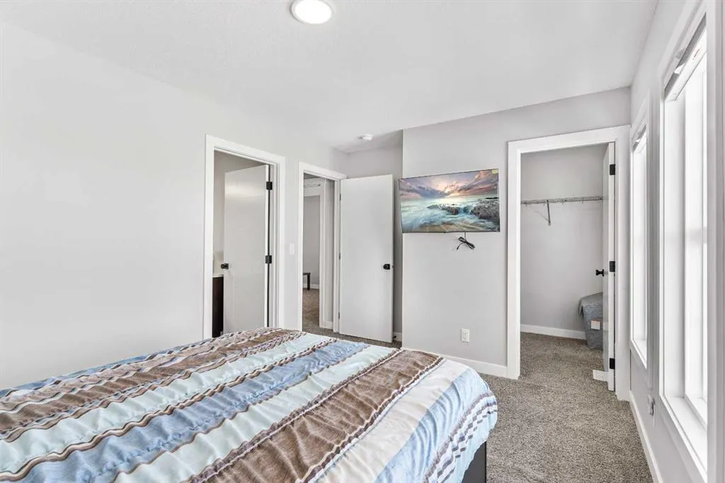 263 Chelsea Heath