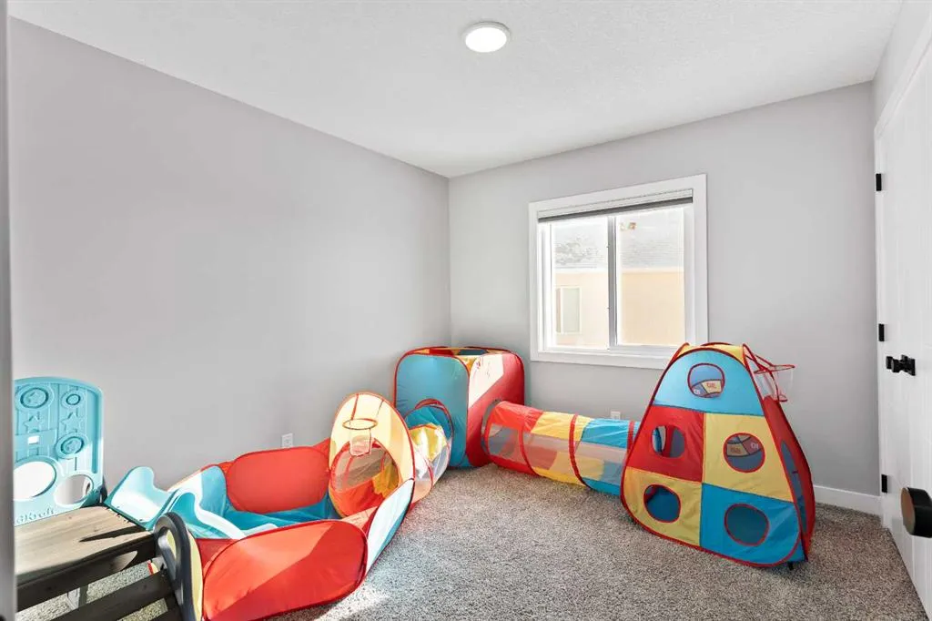 263 Chelsea Heath