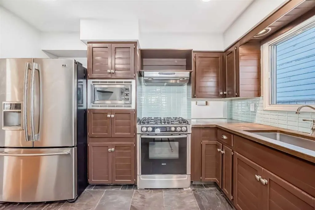 51 Holden Road SW