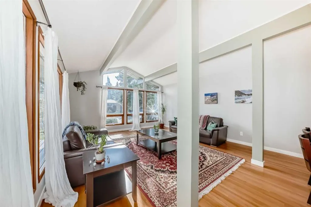 51 Holden Road SW