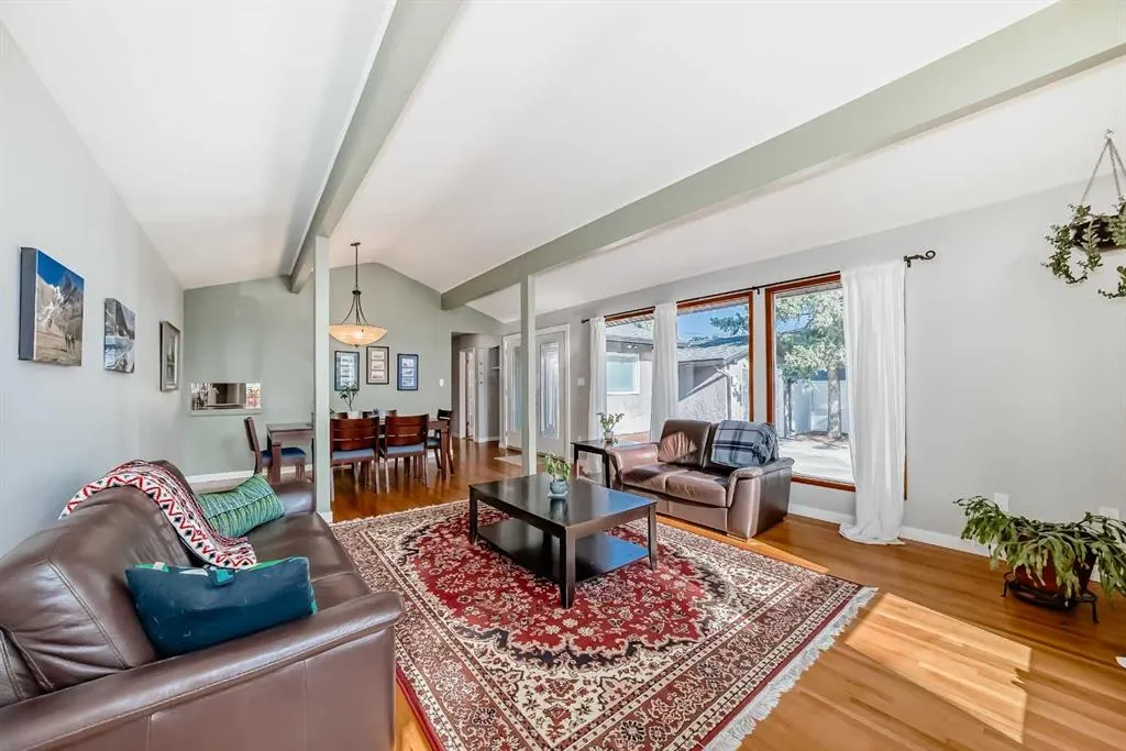 51 Holden Road SW