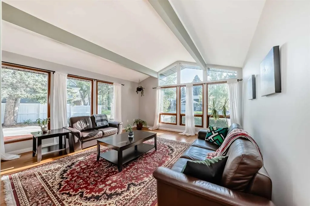51 Holden Road SW