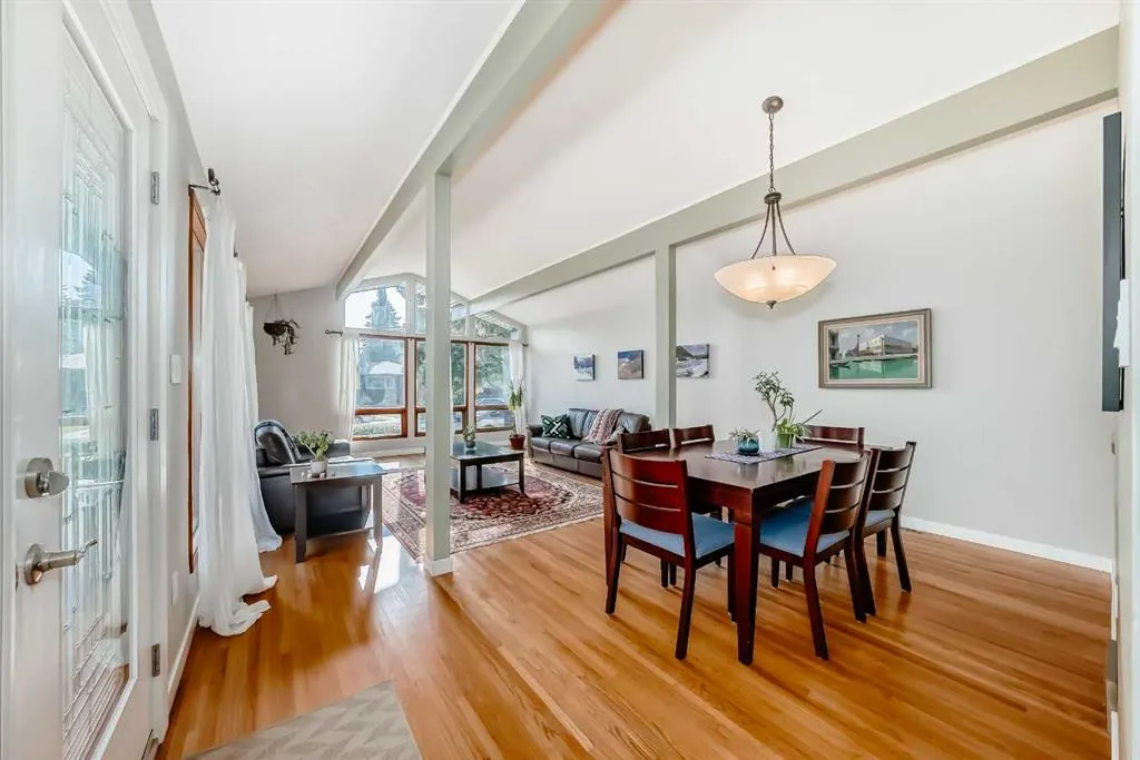 51 Holden Road SW