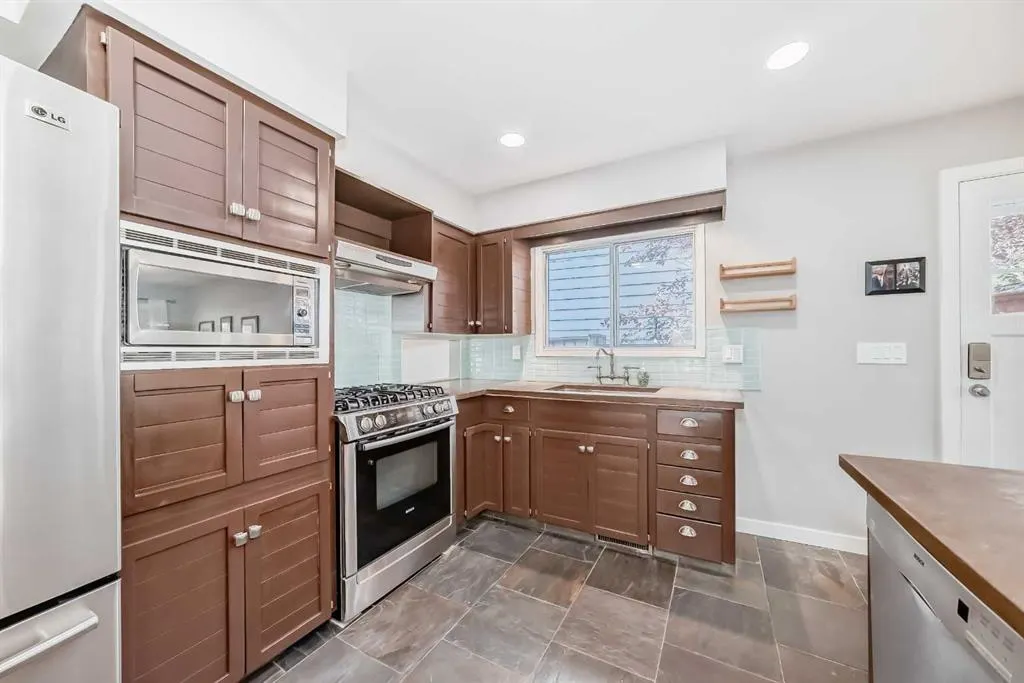 51 Holden Road SW
