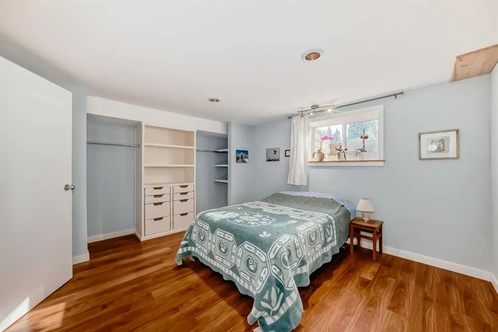51 Holden Road SW