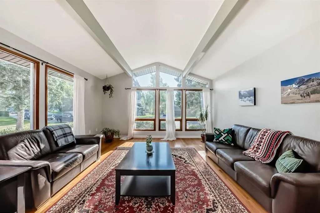 51 Holden Road SW