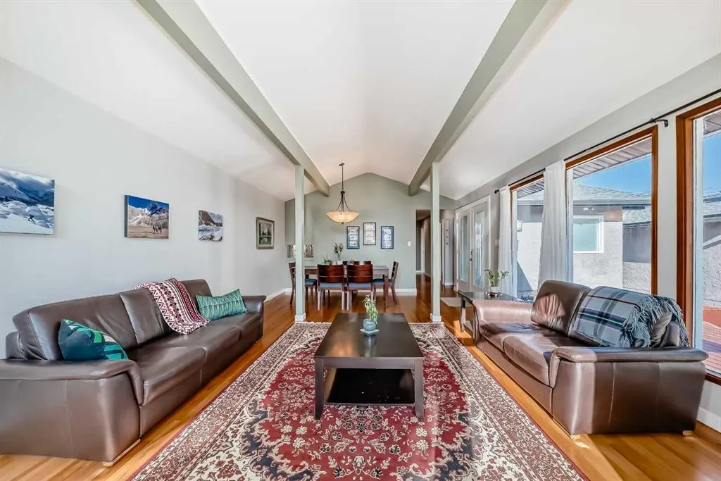 51 Holden Road SW