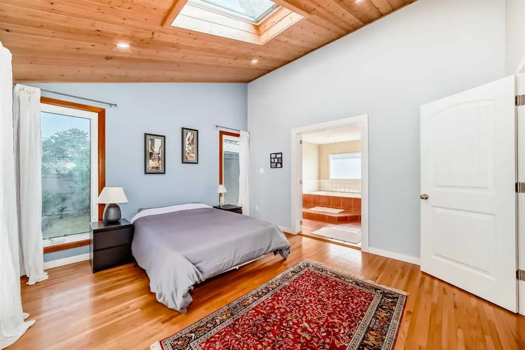 51 Holden Road SW
