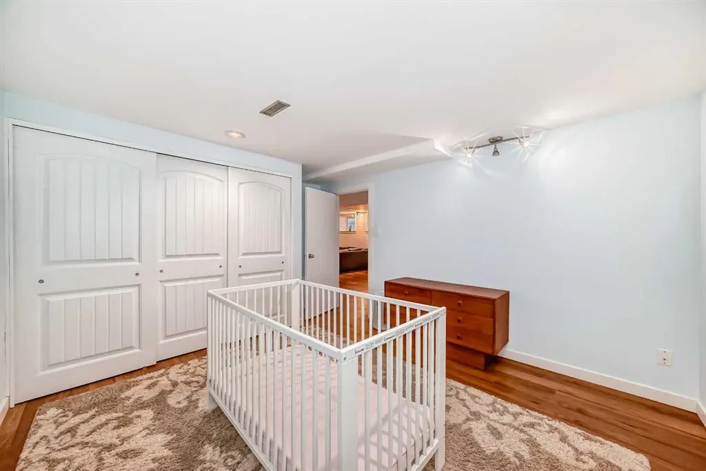 51 Holden Road SW