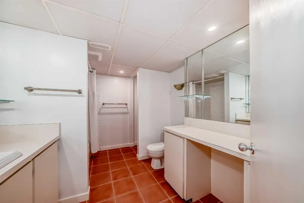 51 Holden Road SW