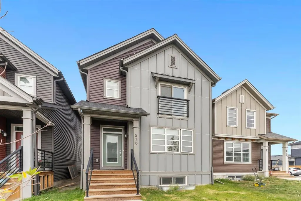 310 Savanna Terrace NE