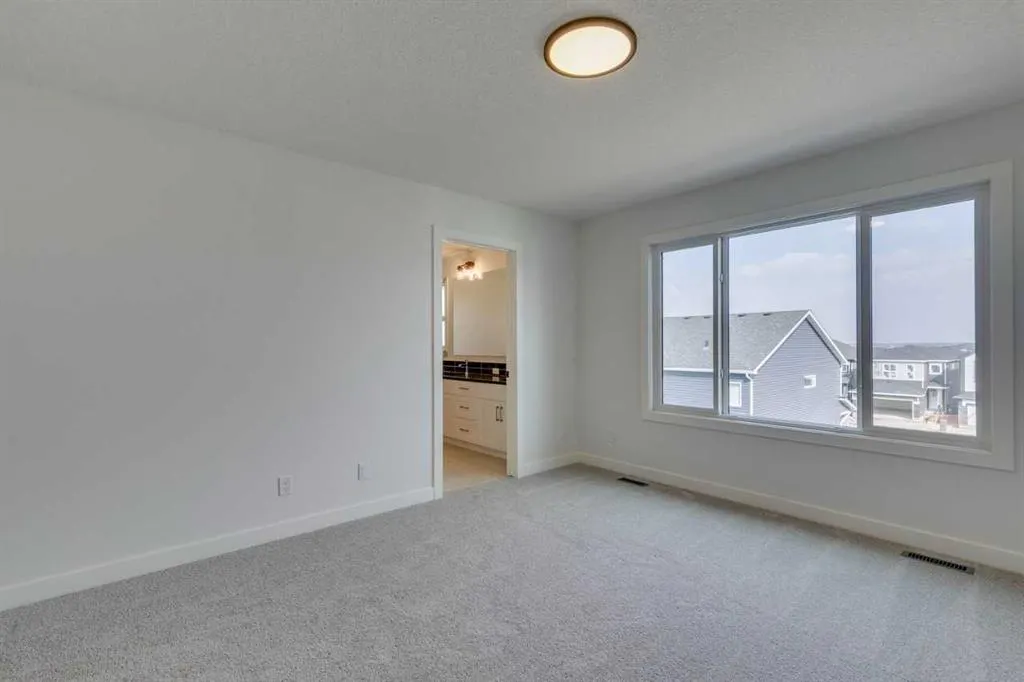 104 Amblefield Grove NW