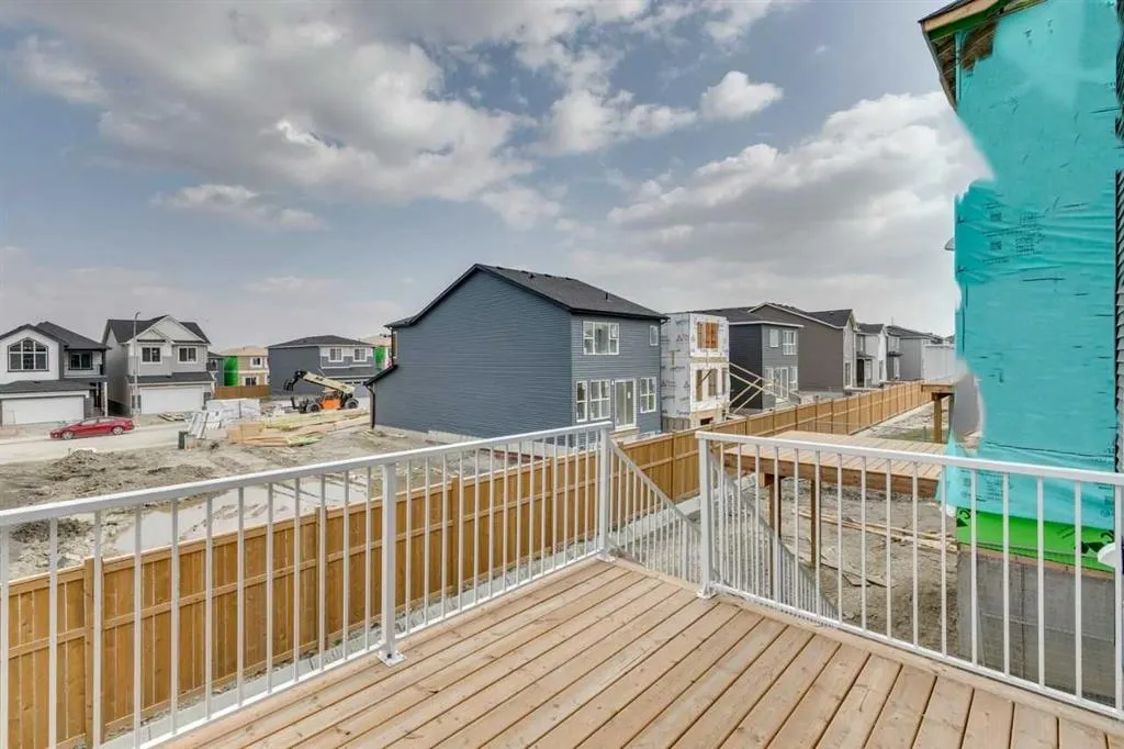 104 Amblefield Grove NW