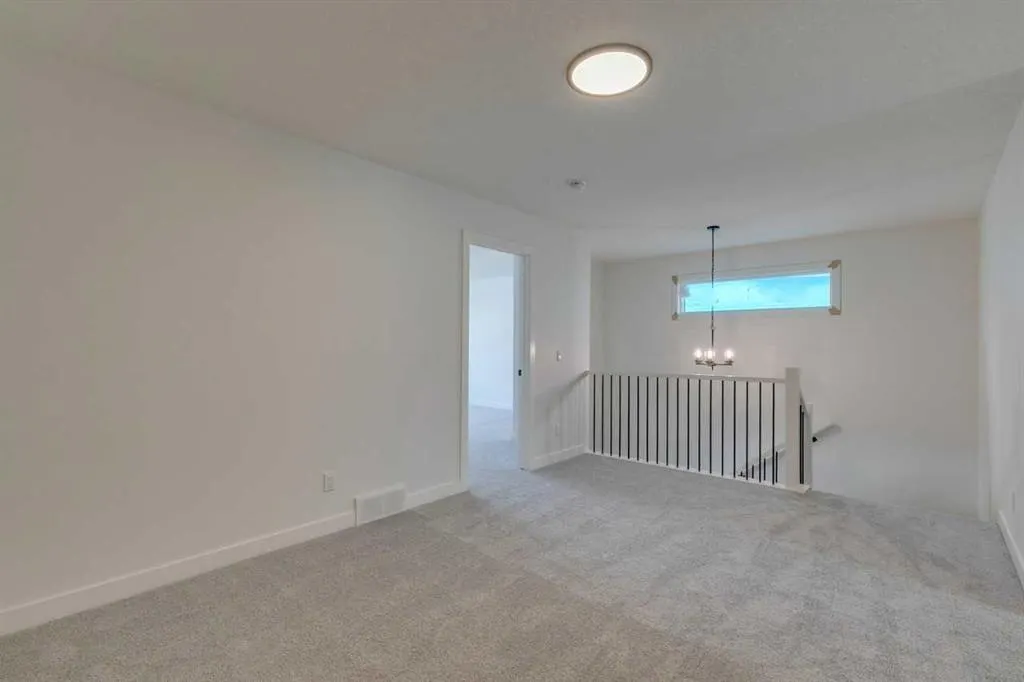 104 Amblefield Grove NW