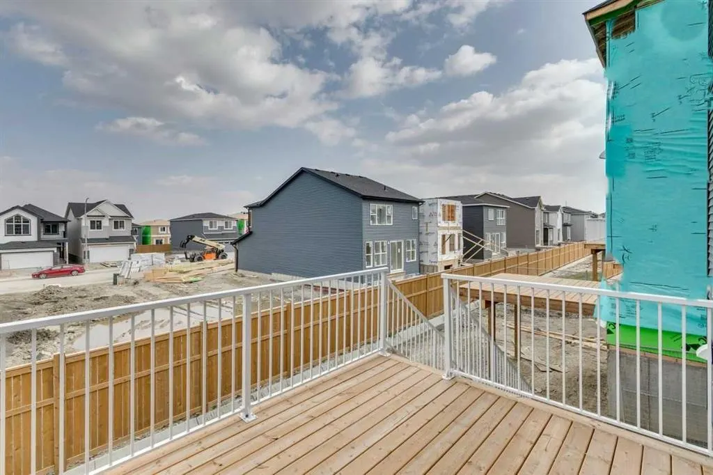 104 Amblefield Grove NW