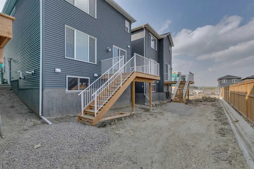 104 Amblefield Grove NW