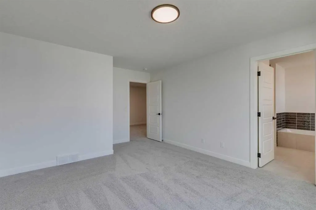 104 Amblefield Grove NW