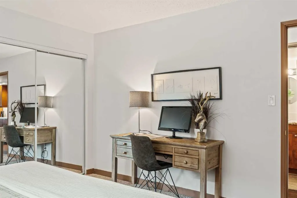 927 19 Avenue SW, #3