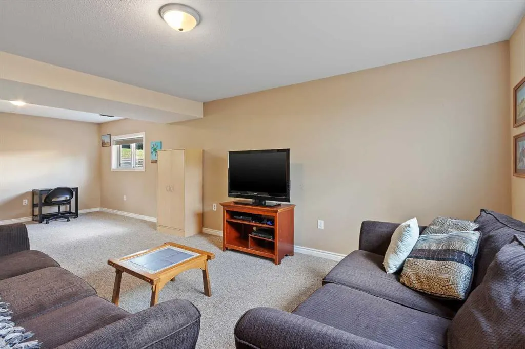 110 Pleasant Drive