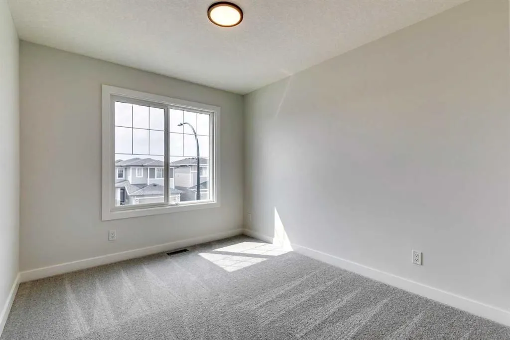 199 Sora Terrace SE