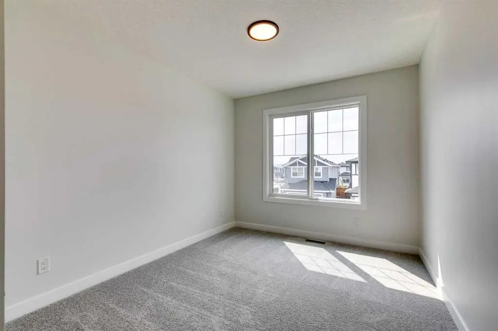 199 Sora Terrace SE