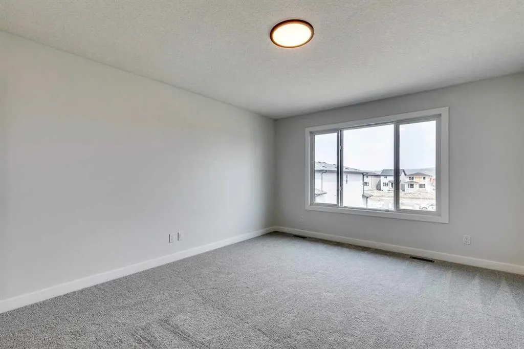 199 Sora Terrace SE